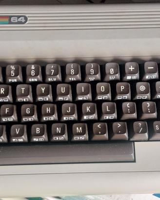tastiera commodore 64