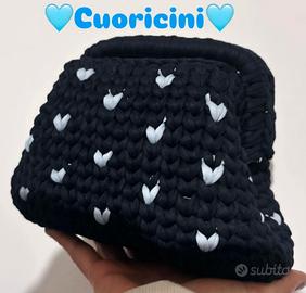 Borsa clutch cuoricini