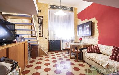 MONOLOCALE CON SOPPALCO E BOX | RISTRUTTURATO!!