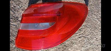 FANALE POSTERIORE DX. A2468200264 MERCEDES-B