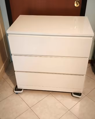 Cassettiera camera da letto