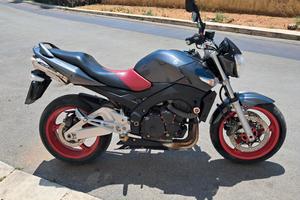 Suzuki GSR 600 (2010) - Soli 22.000 km 