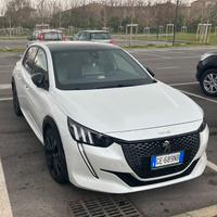 PEUGEOT 208 GT HDI