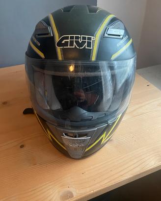Casco Givi