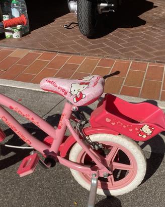 Bicicletta Hello kitty.