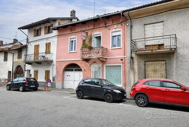 CASA SEMINDIPENDENTE A BORGO D'ALE