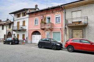 CASA SEMINDIPENDENTE A BORGO D'ALE