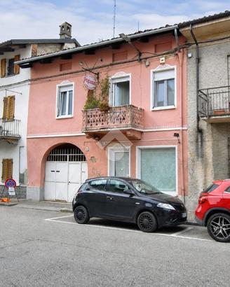 CASA SEMINDIPENDENTE A BORGO D'ALE