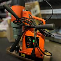 Trapano con base magnetica