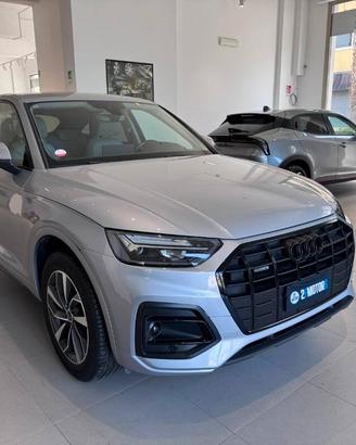 Audi Q5 Sportback 40 2.0 tdi mhev 12V Business Adv