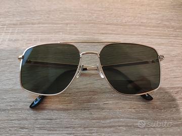 OCCHIALI DA SOLE CON STECCA IN METALLO ORO