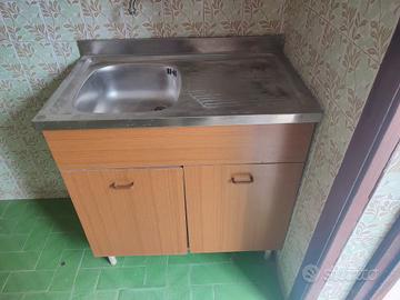 Lavello e scolapiatti 