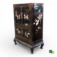 ARMADIO CINESE LACCATO CON RILIEVI IN PIETRE DURE