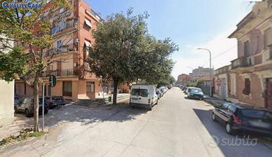 LABORATORIO CON BAGNO A FALCONARA MARITTIMA