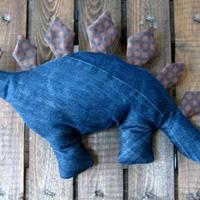 Dinosauro di stoffa
