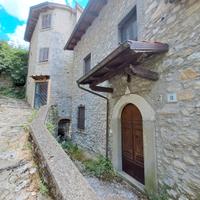 Appartamento a Lucchio con vista panoramica