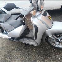 aprilia scarabeo 200