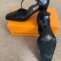 Scarpa aperta con cinturino, tacco medio nr.38