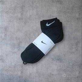 Nike Dri-FIT – Confezione da 3 calzini neri alla c