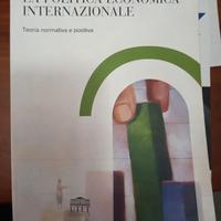 libri universitari scienze politiche