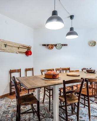 Baressa semindipendente bilivelli con cortile