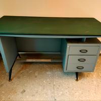 scrivania da ufficio vintage