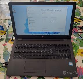 HP250G6 i36006U/8GB RAM/256GB SSD/HDMI/HD/W11PRO++