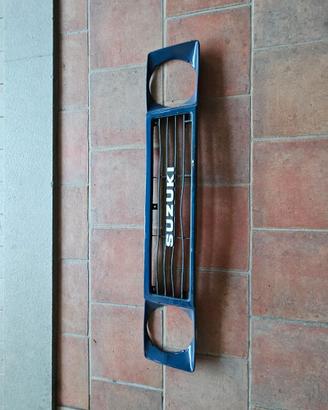 Mascherina anteriore suzuki samurai 1300