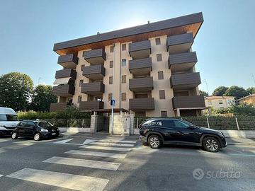 Appartamento di 30 m² con 1 locale e box auto a Pa