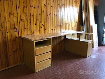 Piano lavoro scrivania