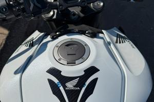 Honda CB1000 Hornet 1000-2026 chilometri 1600