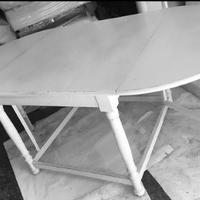 Tavolo Bianco Confalone