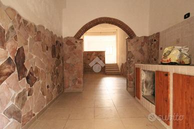 CASA SEMINDIPENDENTE A ISOLA DI CAPO RIZZUTO