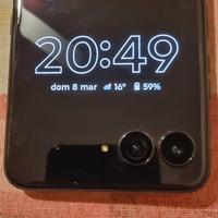 Motorola RAZR 60 Ultra (2025) - Pari al nuovo + Ga