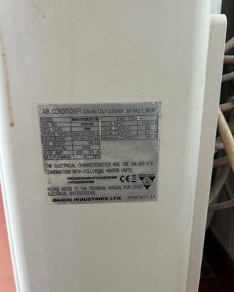 Daikin climatizzatore multi inverter split 1200W