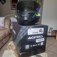 CASCHI E GIUBBOTTI ACERBIS.