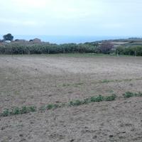 Terreno con utenze e splendida vista mare