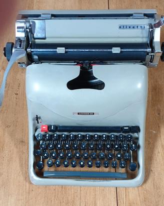 MACCHINA DA SCRIVERE VINTAGE ANNI '60