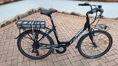 Bicicletta pedalata assistita e-bike Atala 26 "
