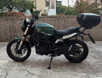 Benelli Leoncino 800 trail