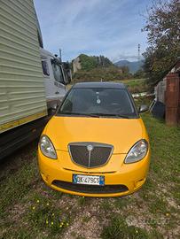 lancia Y Momo 1.3 multijet