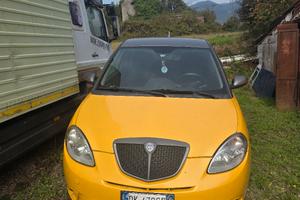 lancia Y Momo 1.3 multijet