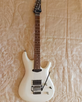 Chitarra Ibanez JS140 White ( Joe Satriani )