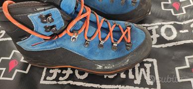 scarpe da alpinismo simond