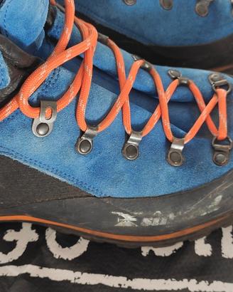 scarpe da alpinismo simond