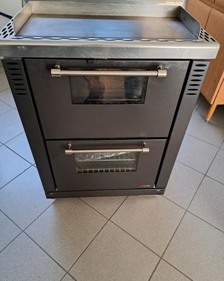 Stufa-Cucina a pellet.