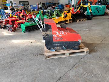 Spazzatrice semovente a benzina