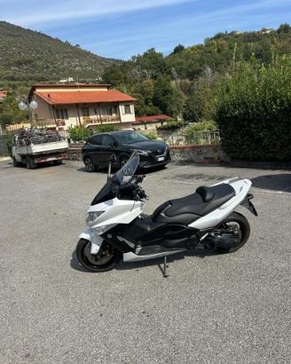 TMAX 500