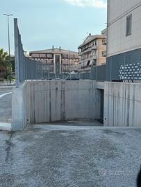 Garage/Box auto zona macchia Gialla