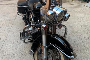 Harley-Davidson Touring Road King - 2013